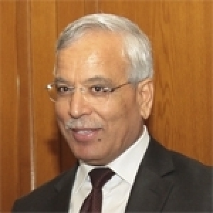 Kamel Ayadi, membre de la chaire universitaire de l’Université d’Oxford