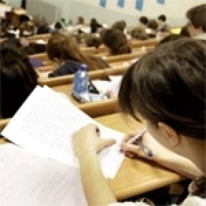 Etudiants des établissements privés vs étudiants des établissements publics : deux poids, deux mesures