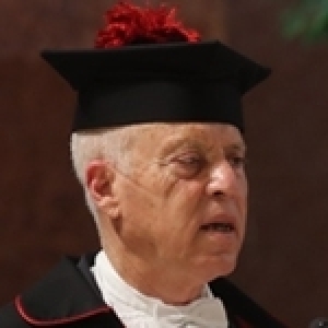 Kais Saïed: Quand un Professeur Tunisien devient Président de la république ! 