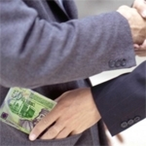 Tunisie : La lutte contre la corruption devrait être la priorité de toutes les priorités