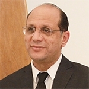 Le parcours de Malek Ezzahi, ministre des Affaires sociales