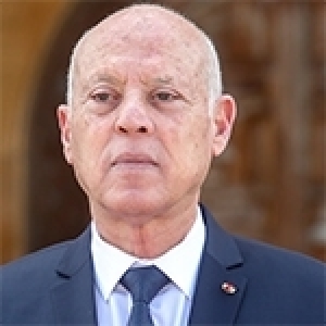 Kais Saïed et le coup d’après : Qui rédigera les projets de décrets-lois sur les élections, les partis et les associations ?