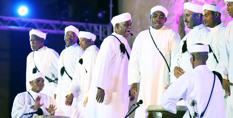 Au-Festival-national-des-arts-populaires-de-Marrakech-s