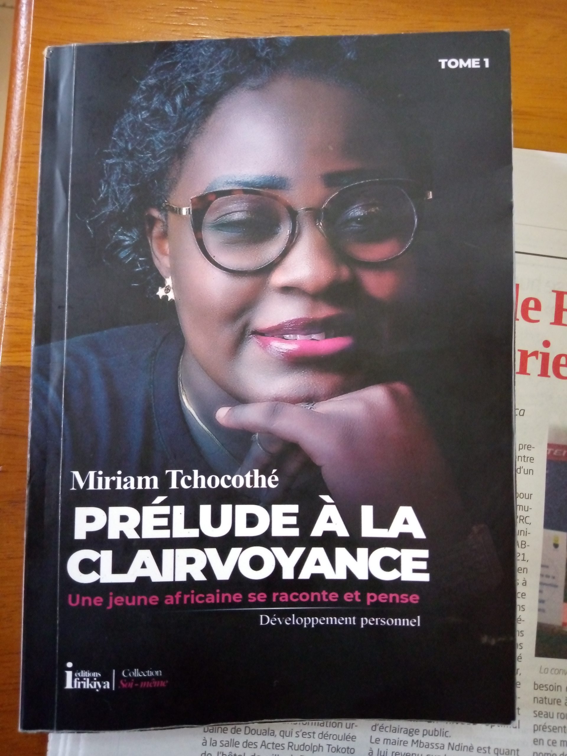 Prélude à la clairvoyance par Miriam Tchocothé