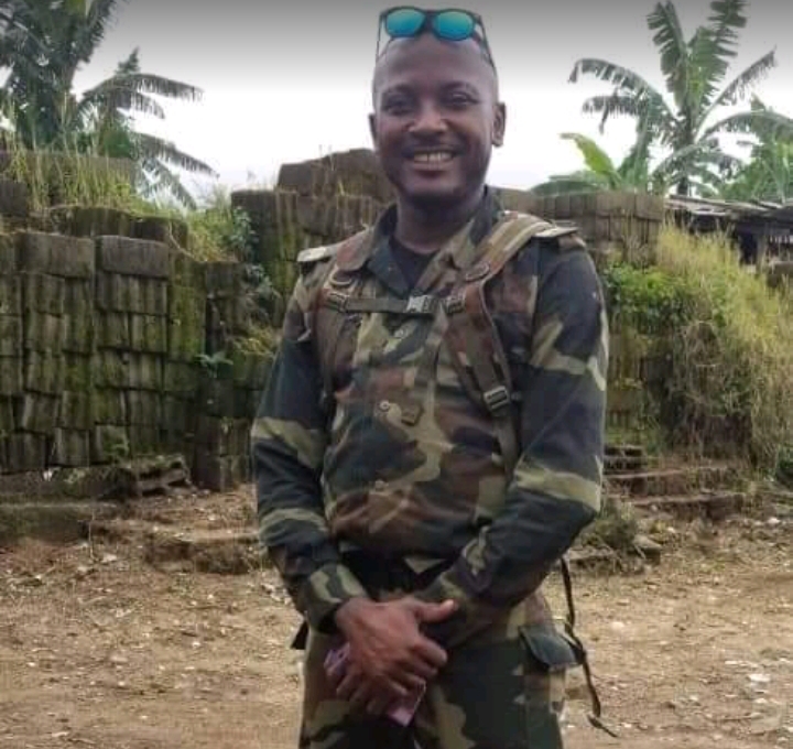 Huit avocats poursuivent Moja Moja