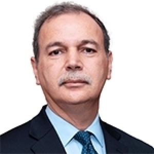 Kamel Ben Naceur: Les fondements de la politique de l’éducation