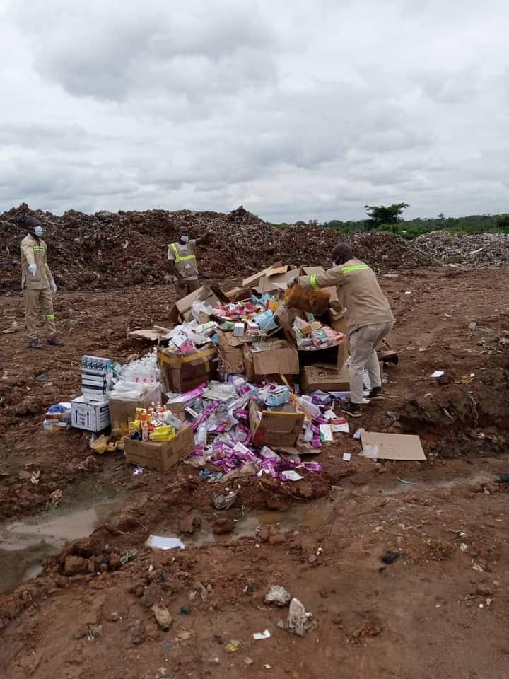 Des médicaments détruits à l’Est