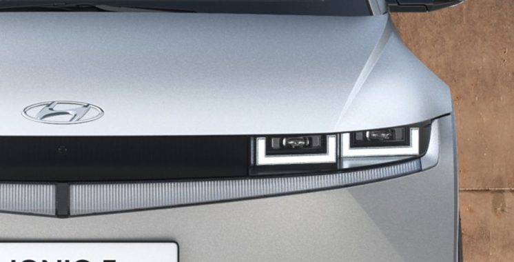Hyundai_IONIQ5_exterior_front_design_update_4x3