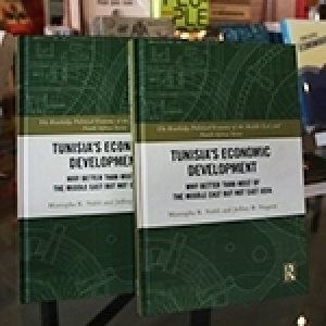 Dédicace livre Mustapha Kamel Nabli