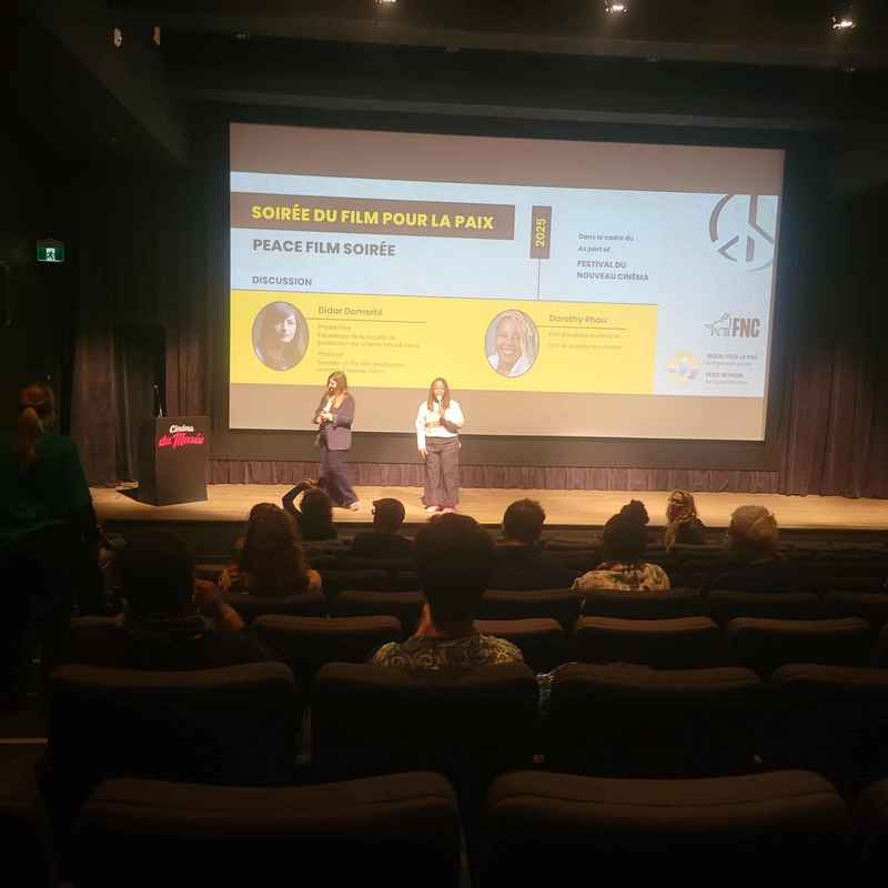 Discussion organisée par le Réseau pour la paix et l'harmonie sociale.