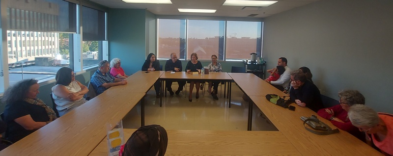 Rencontre littéraire à Montréal avec l’écrivaine algérienne Jamila Rahal (photo Réda Benkoula)